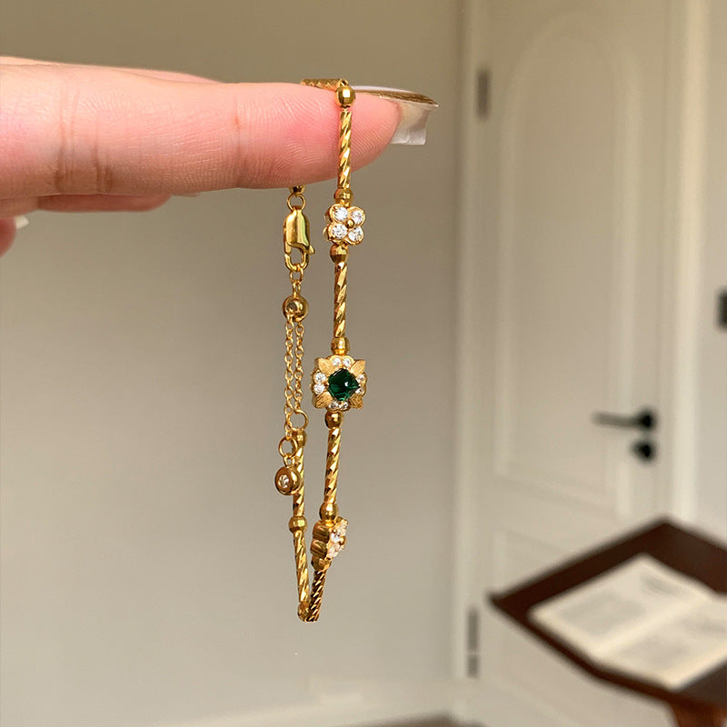 Wholesale Gold Plated Alloy Flower Bracelet,  Sparkly Green Zircon Four-Leaf Clover Design,  Jewelry Accessory for Women Everyday Wear