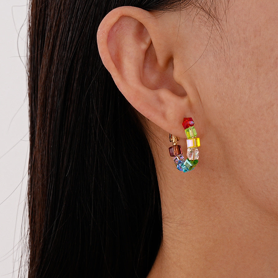 Wholesale colored glass geometric circle silver needle earrings