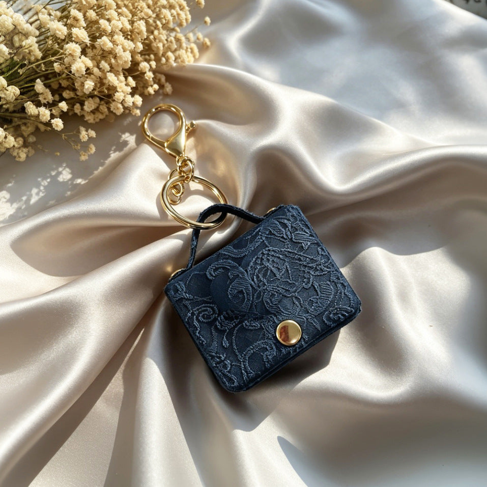 Wholesale Modern Chinese-Style Heart-Shaped Coin Purse with Jacquard Cloth - Trendy Pendant Bag Charm