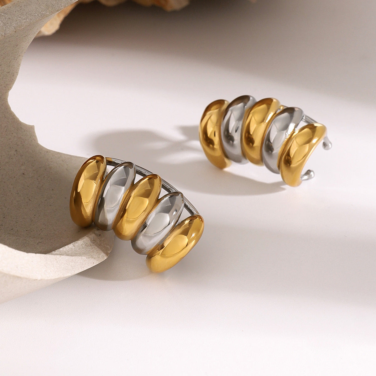 Wholesale Light luxury 18k gold stainless steel color matching stripe multi-layer ear clip earrings