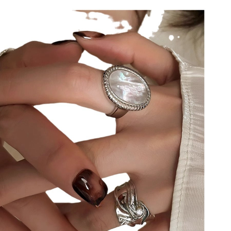 Wholesale Stylish Square Fritillaria Index Finger Ring with Stone Accent for Everyday Wear and Boutique Resale