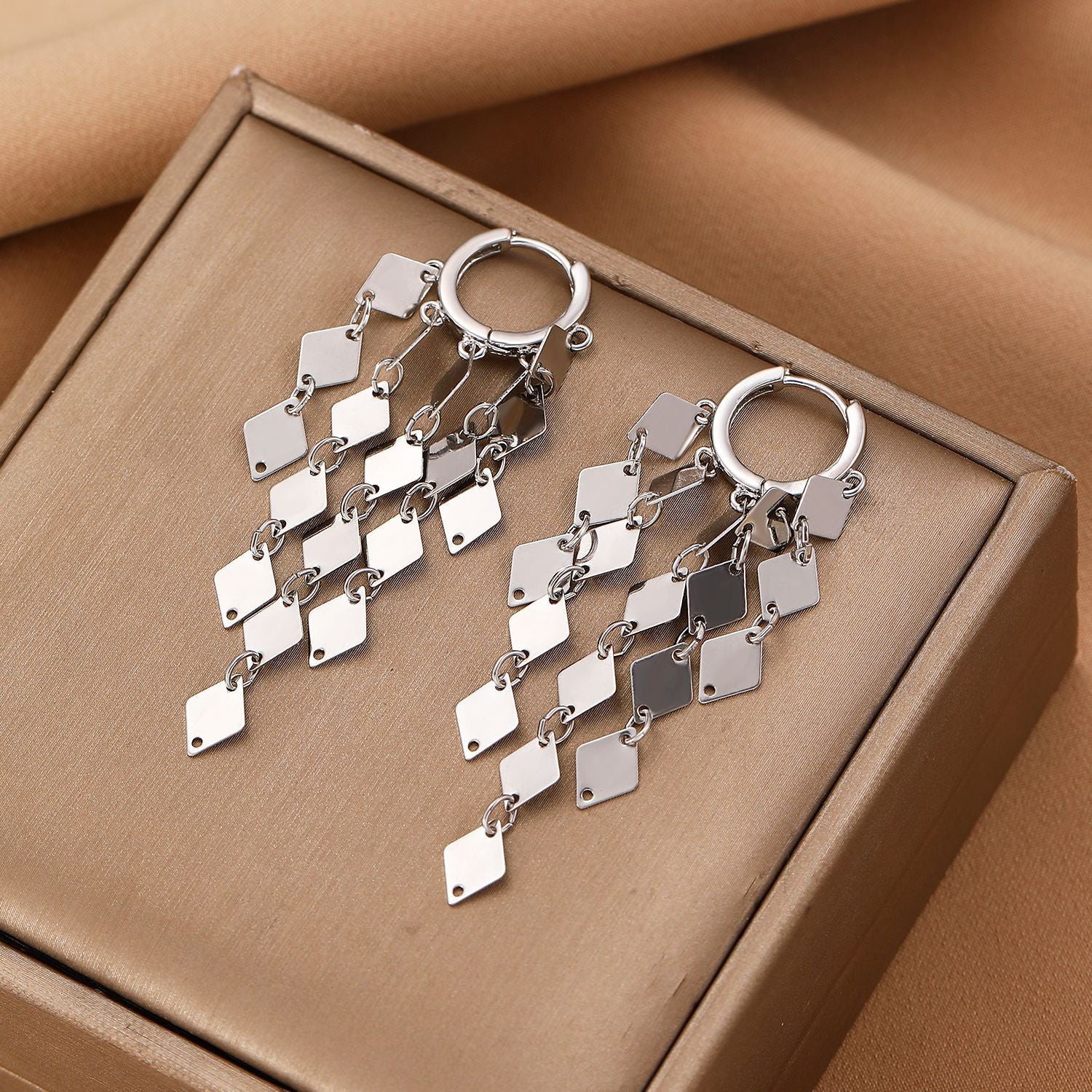 Wholesale Alloy geometric long hollow earrings