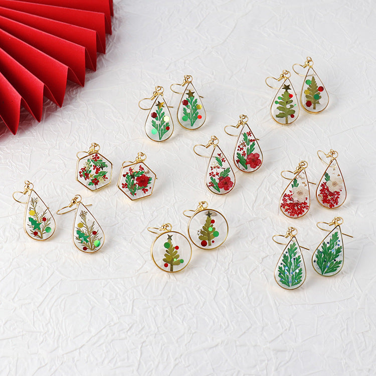 Wholesale Christmas Dried Flower Resin Preserved Flower Earrings