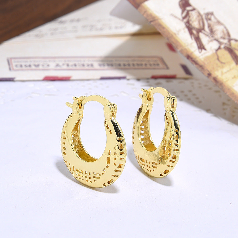 Wholesale Retro Lace O-shaped Hollow Women' s Earrings
