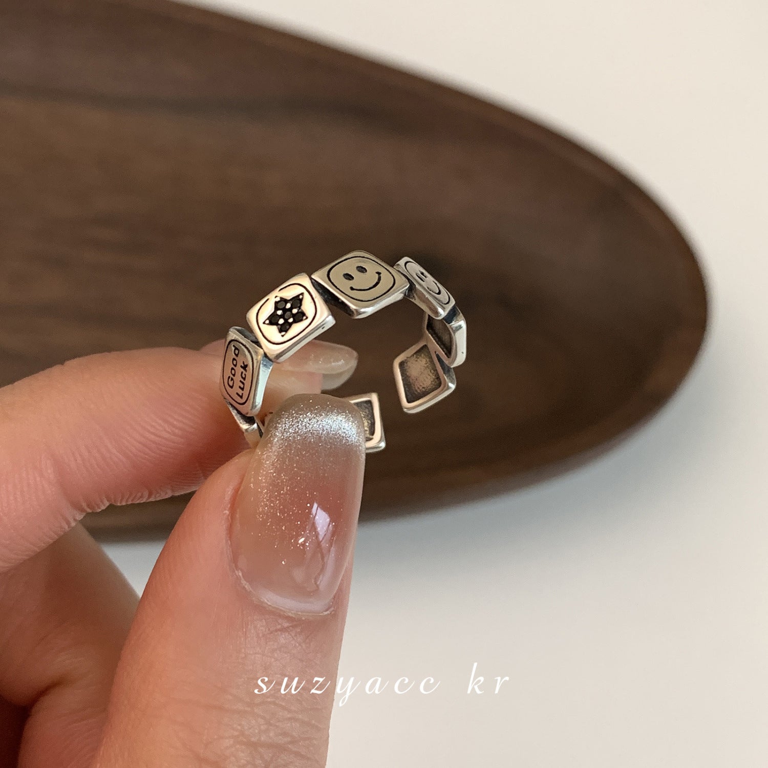 Wholesale S925 Sterling Silver Square Smiley Face Ring