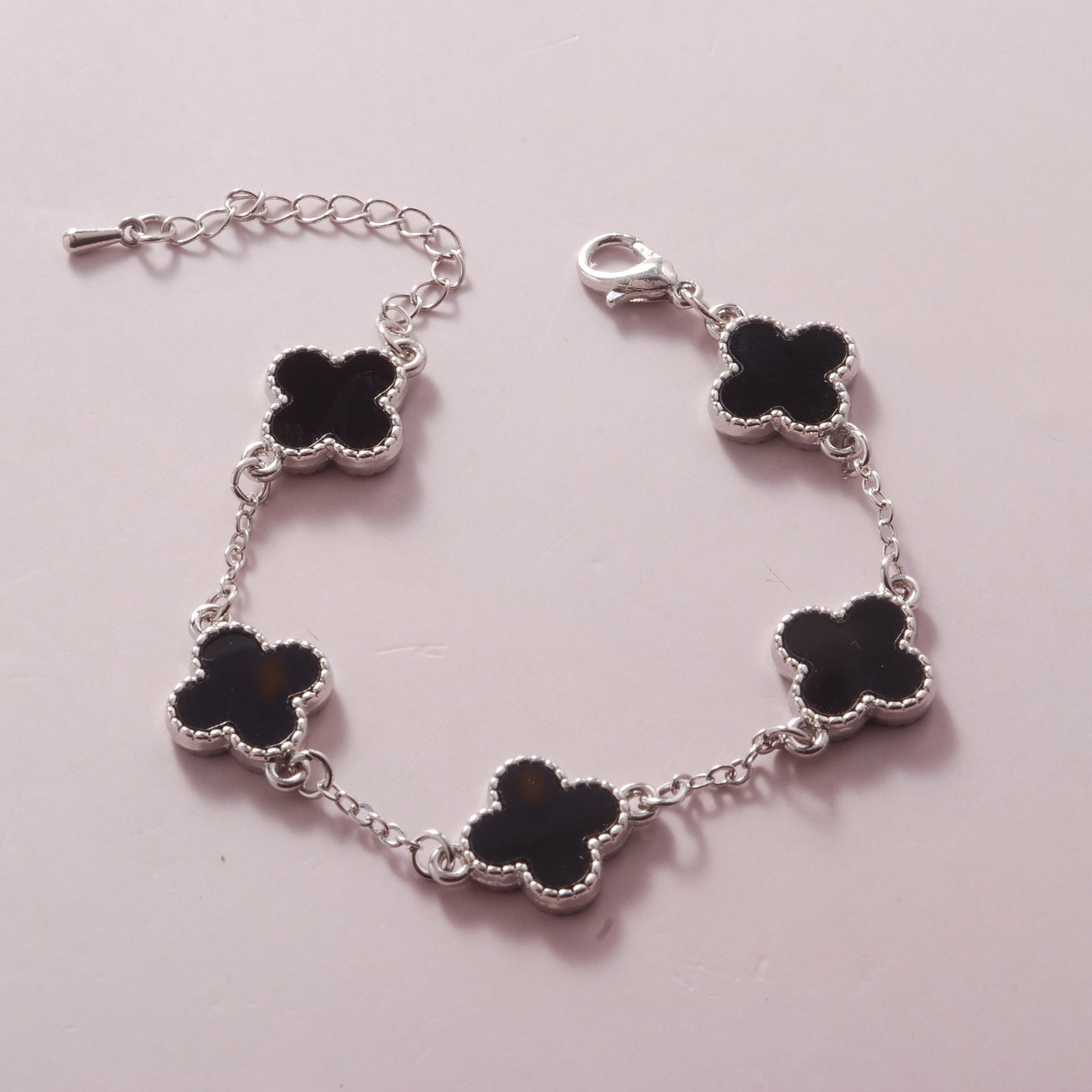 Wholesale Light Luxury Bracelet Alloy Diamond Four-leaf Clover Bracelet ACCVIP-BT-Zhum001