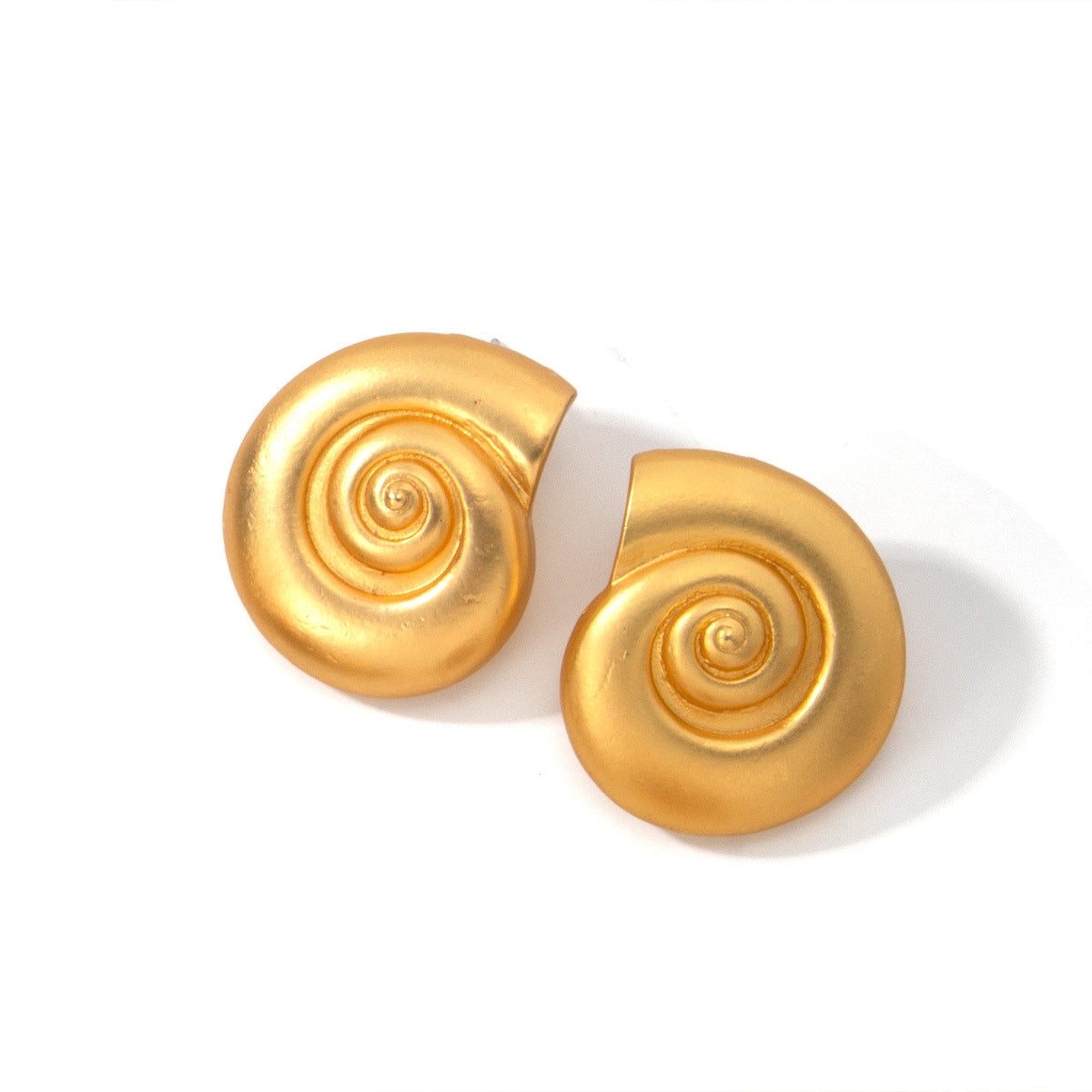 Wholesale Conch Shape Exaggerated Metal Necklace