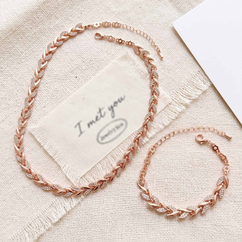 Wholesale Gold Electroplated Alloy Willow Leaf Rhinestone Cuban Chain Bracelet And Necklace Set Hip Hop Fashion Jewelry Accessory