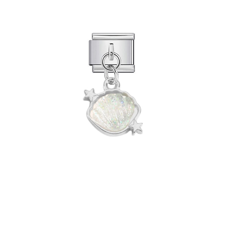Wholesale Star and Moon Alloy Pendant - Fashion Jewelry Accessory for Boutique Resale
