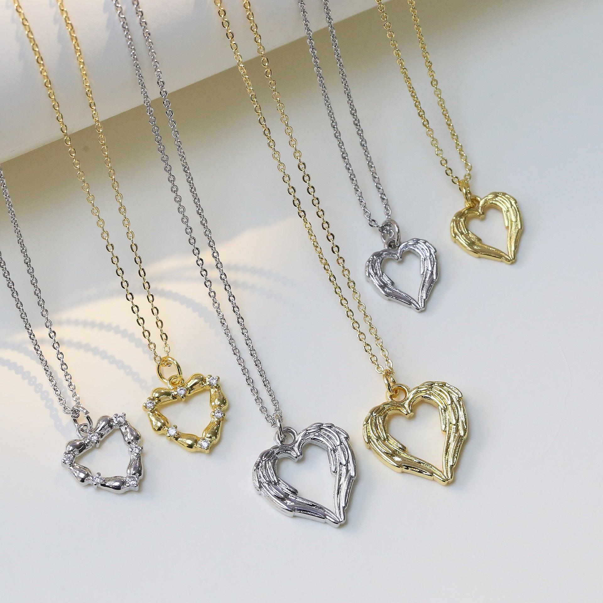Wholesale  Brass Gloomy Hollow Heart-shaped Love Lady Pendant Clavicle Chain Necklace