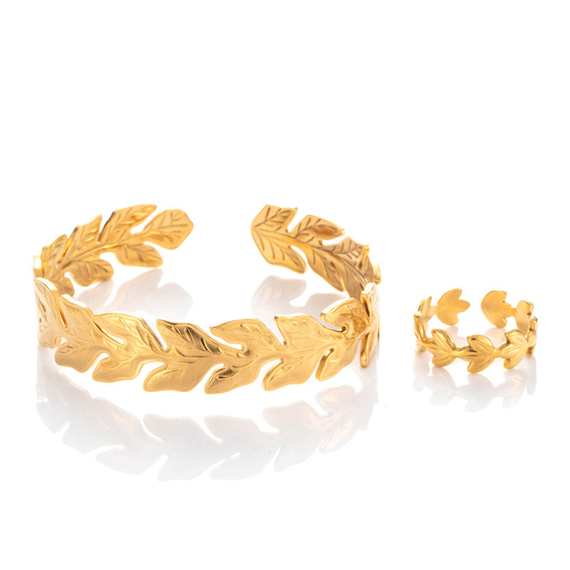 Wholesale Light luxury titanium steel gold leaf bracelet rings