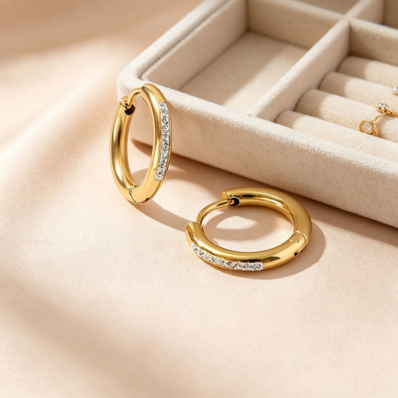 Wholesale Chic Titanium Steel Gold Coil Earrings with Diamond Accents Fashion Accessory