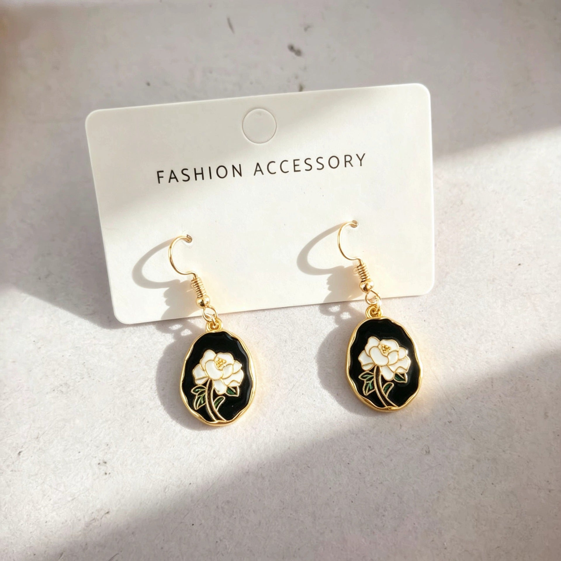 Wholesale Retro Oil Painting Style Floral Enamel Round Earrings