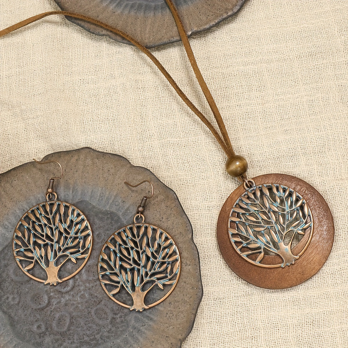 Wholesale Alloy Electroplated Bohemian Geometric Hollow Life Tree Earrings and Necklace Set for Everyday Chic Jewelry
