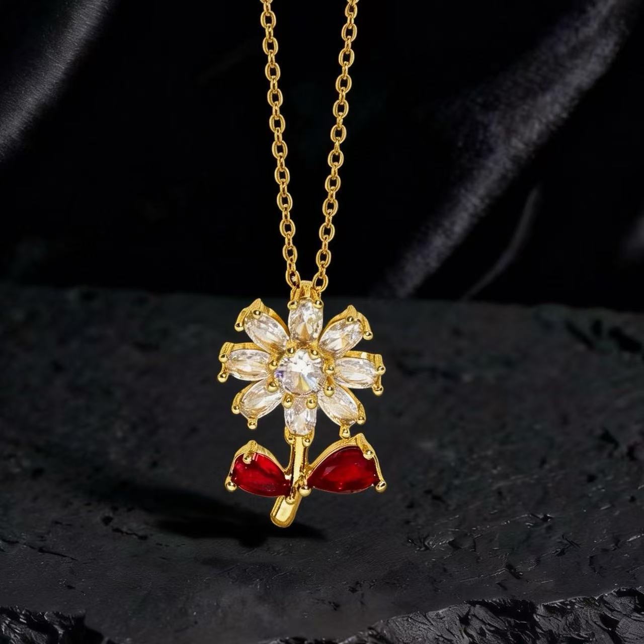 Wholesale Gold Plated Copper Zircon Sunflower Necklace Layering Jewelry For Women Trendy Party Fashion Accessory Everyday Wear Boutique Resale