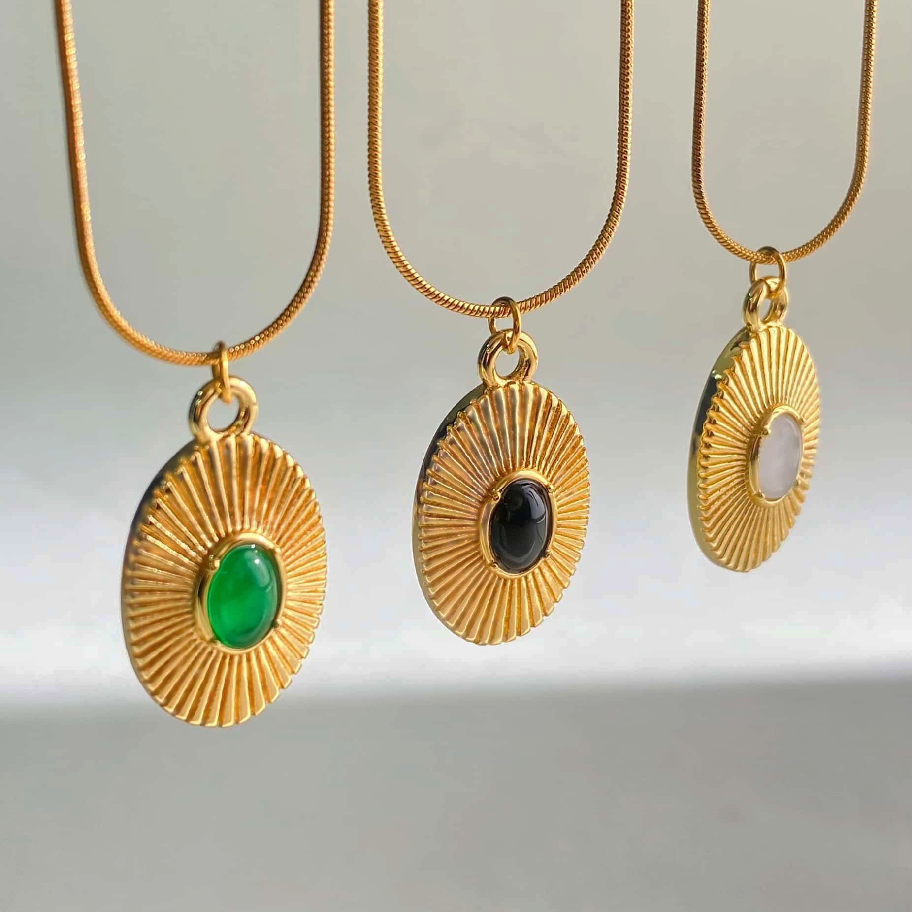Wholesale Light Luxury Geometric Cat' s Eye Stone Necklace Stainless Steel Gold Plated Jewelry Accessory