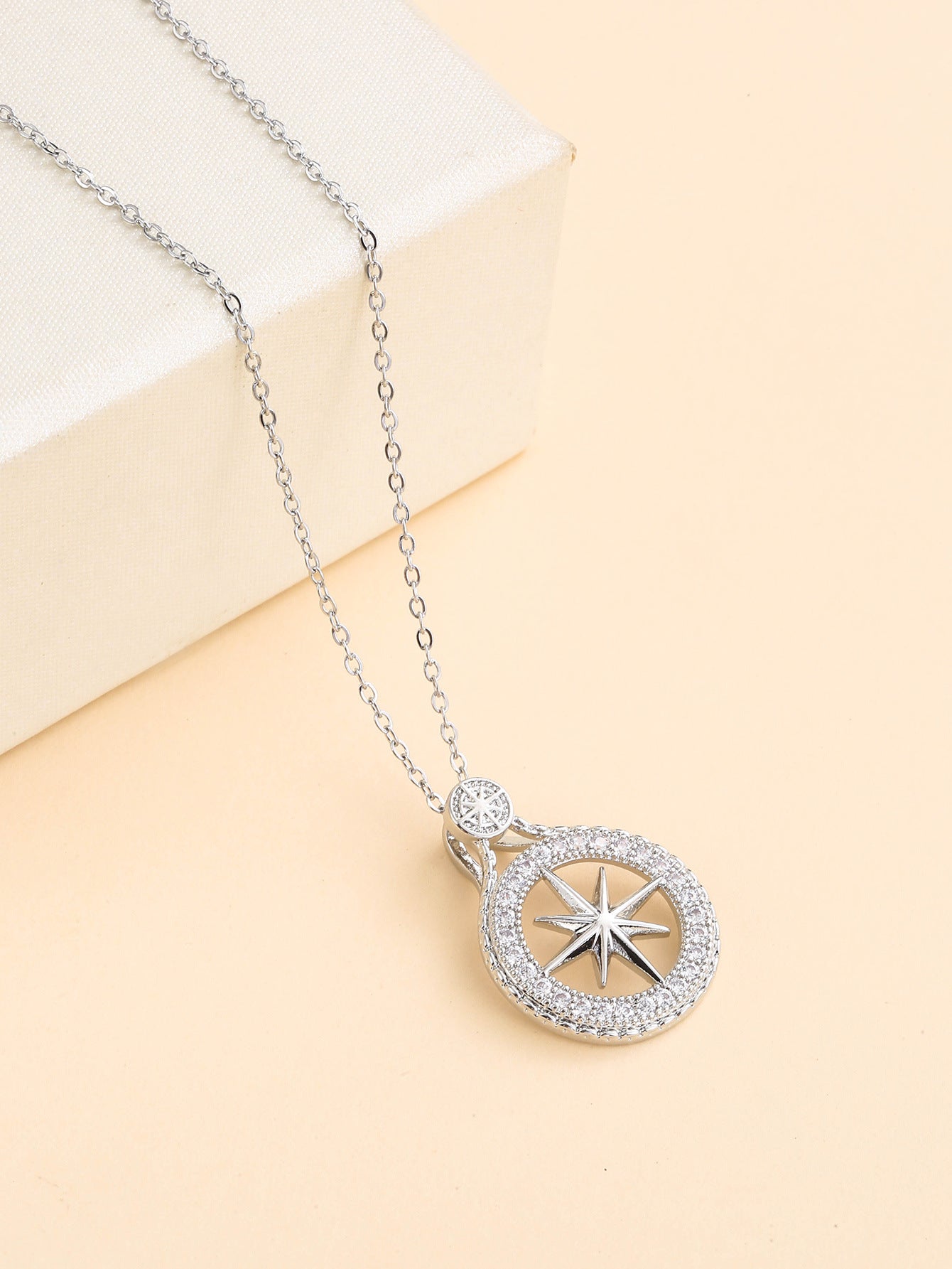 Wholesale Star Wheel Round Full Set Trapezoidal Zircon Pendant O-chain Necklace