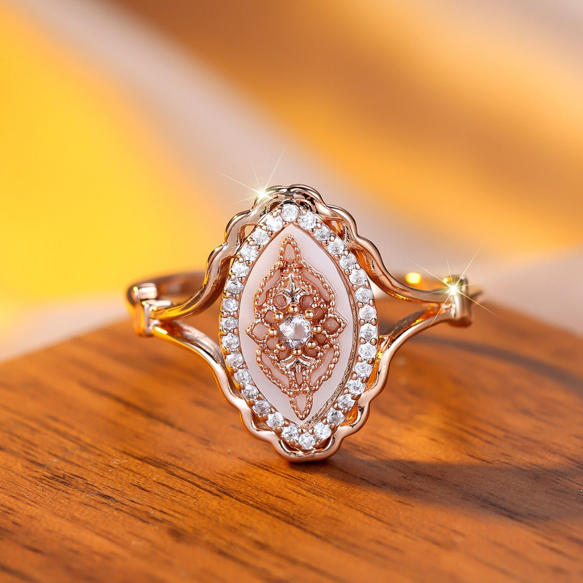Wholesale Copper Electroplated Gold White Diamond Ring - Fashion Accessory for Resale