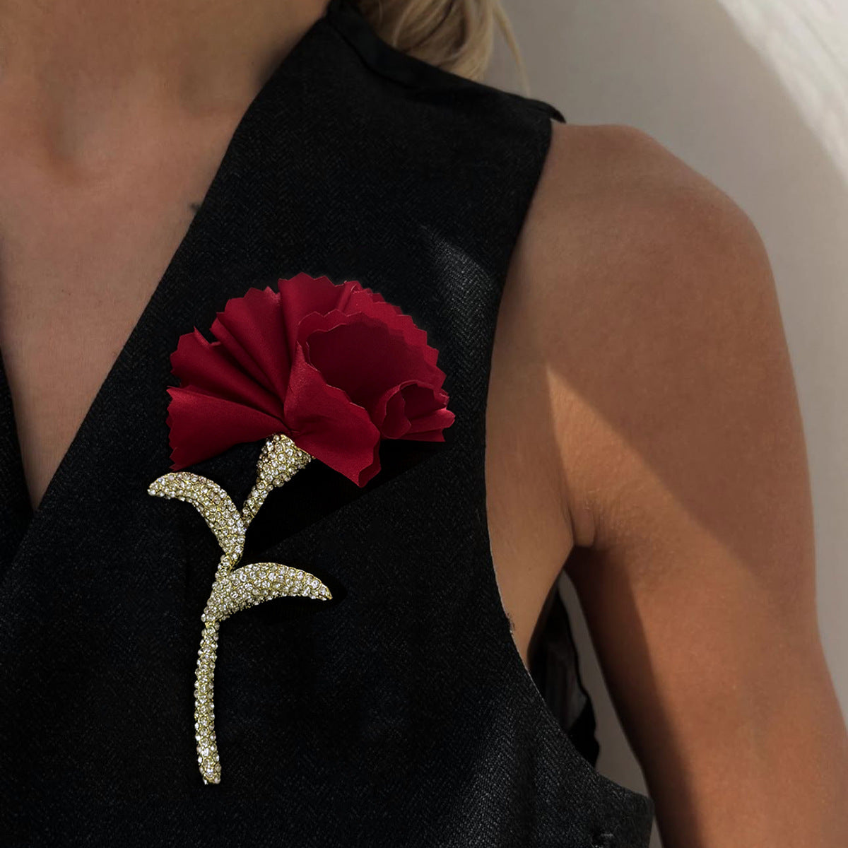 Wholesale  Retro Exaggerated  Rhinestone Fabric Flower Brooch