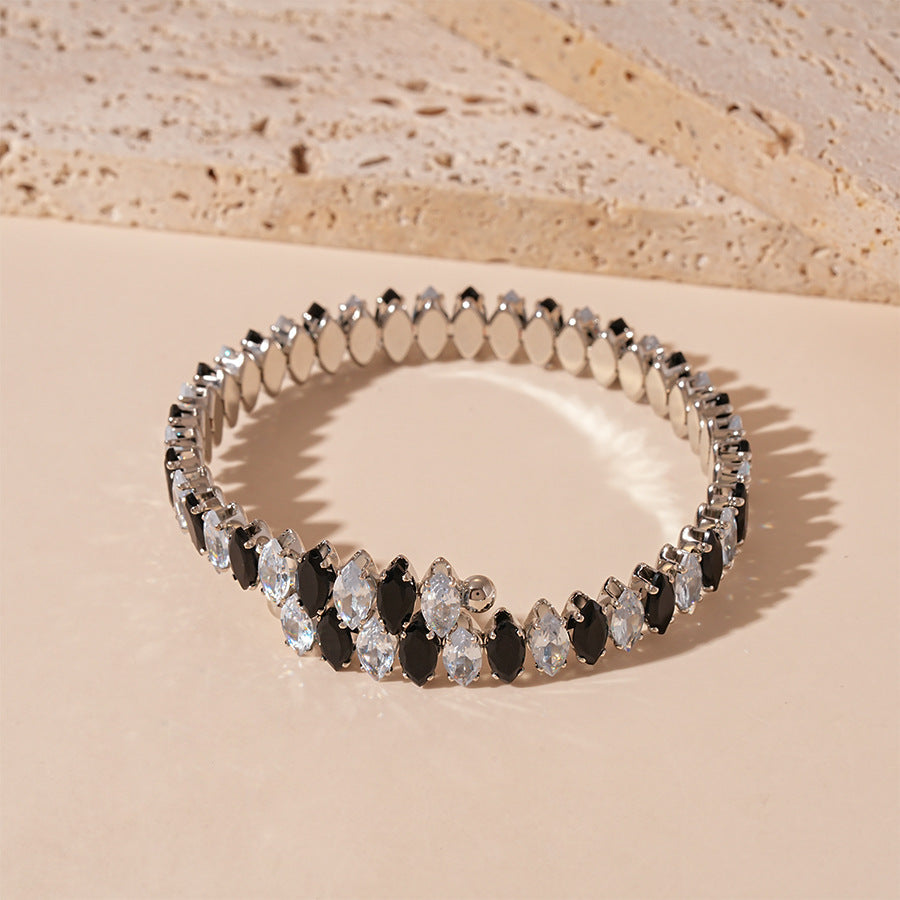 Wholesale Light luxury style contrasting color zircon water drop-shaped circle open collar bracelet