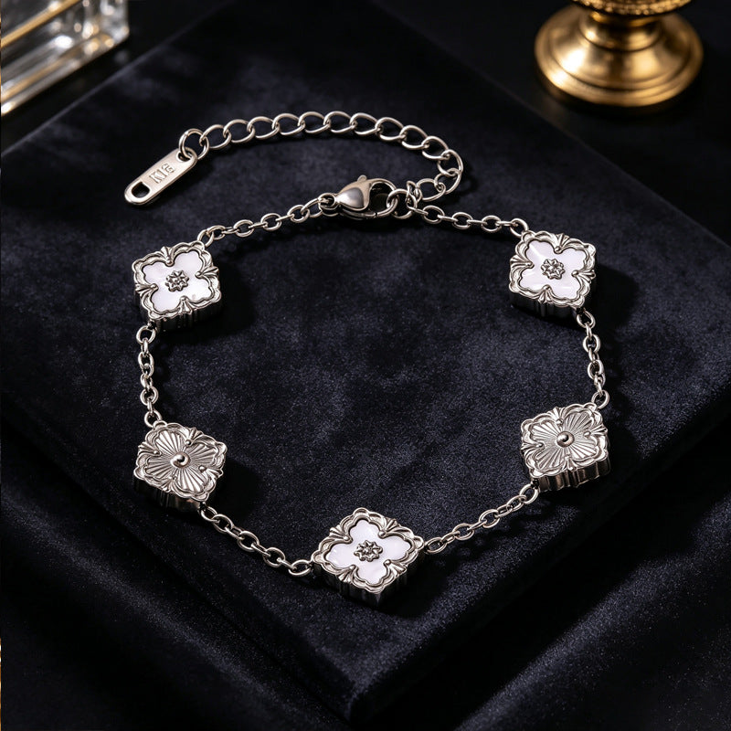 dxx-img:b78f93a25828d68ef6273e23e25e3ea4,ACC-BT-6134663405501-M2