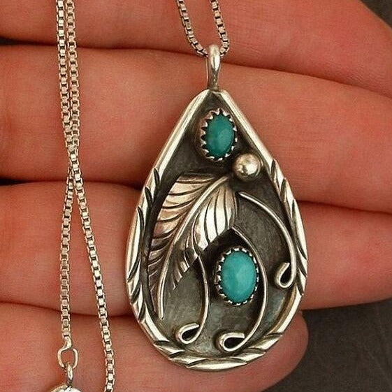 Wholesale Retro Feather Pendant Necklace with Turquoise Inlay Chic Jewelry Accessory for Gift