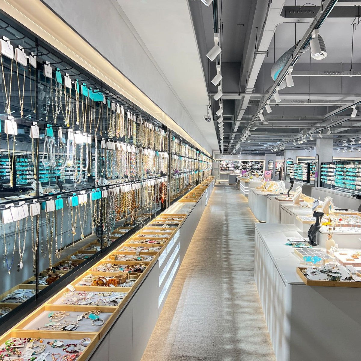 Wholesale  Copper Plated 18K Gold Silver Needle Chain Earrings