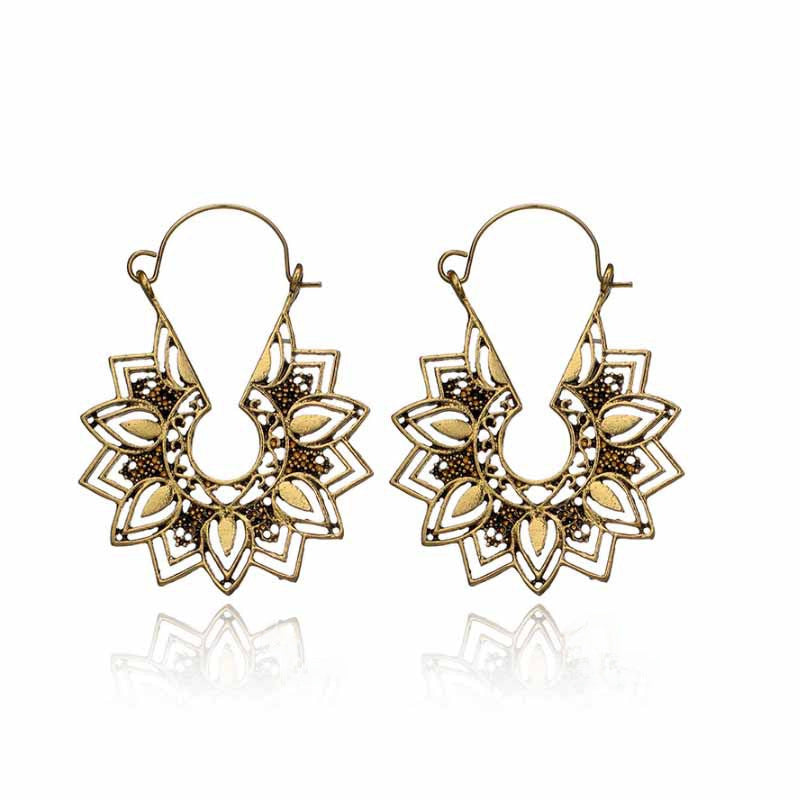 Wholesale Retro Exaggerated Hollow Pattern Earrings