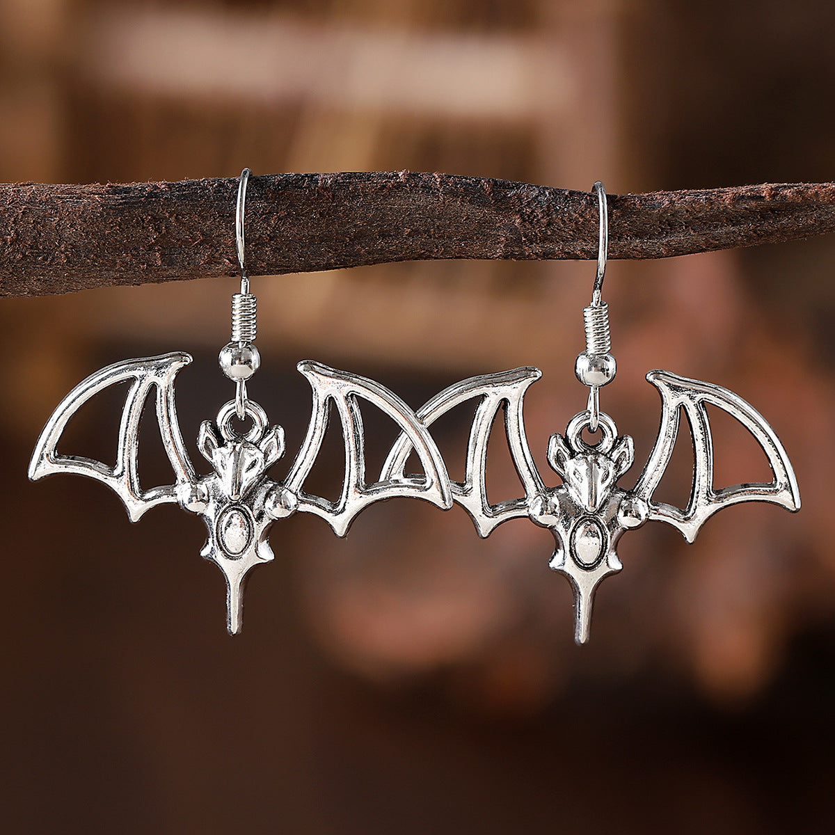 Wholesale Electroplated Zinc Alloy Bat Pendant Earrings And Necklace Set Gothic  Jewelry For Everyday Wear