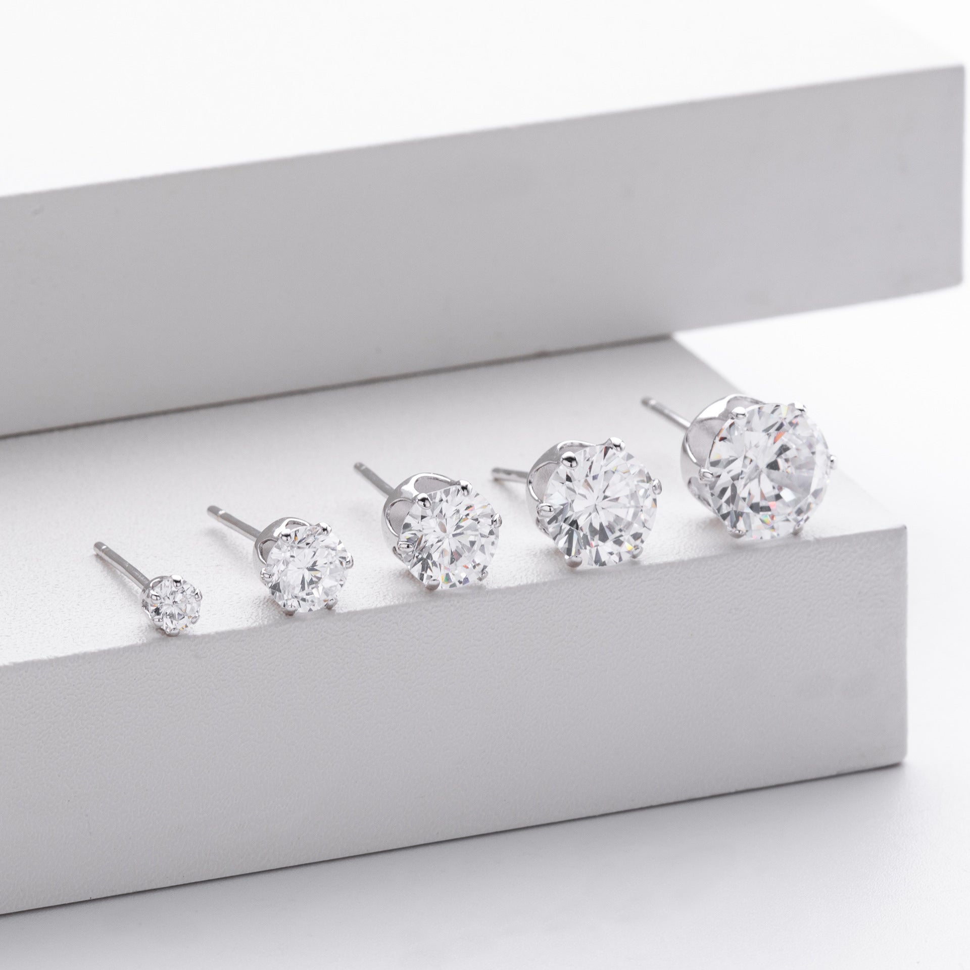 Wholesale s925 sterling silver earrings six-claw inlaid zircon earrings