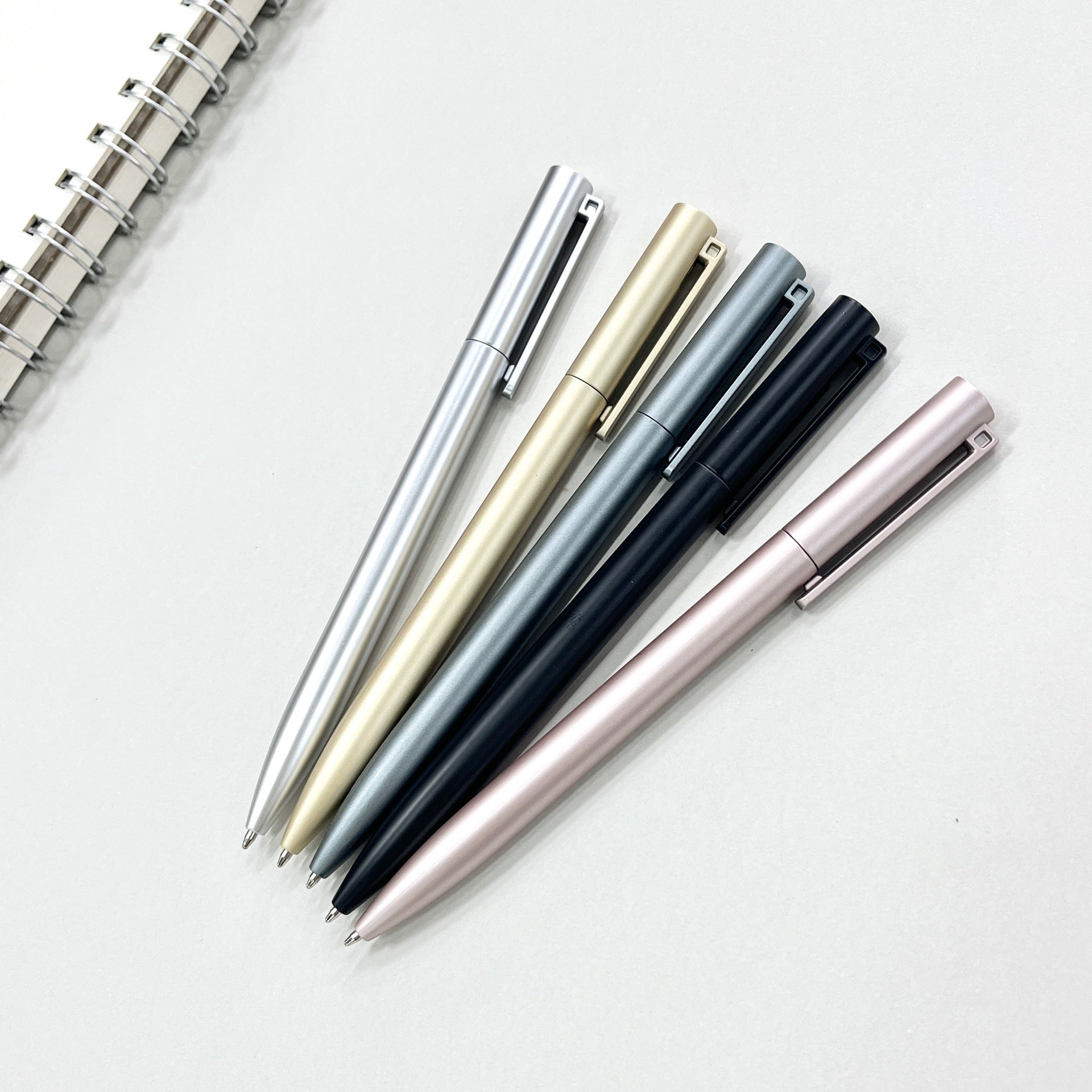 Wholesale  10pcs rotating core twist pen metal black ballpoint pen