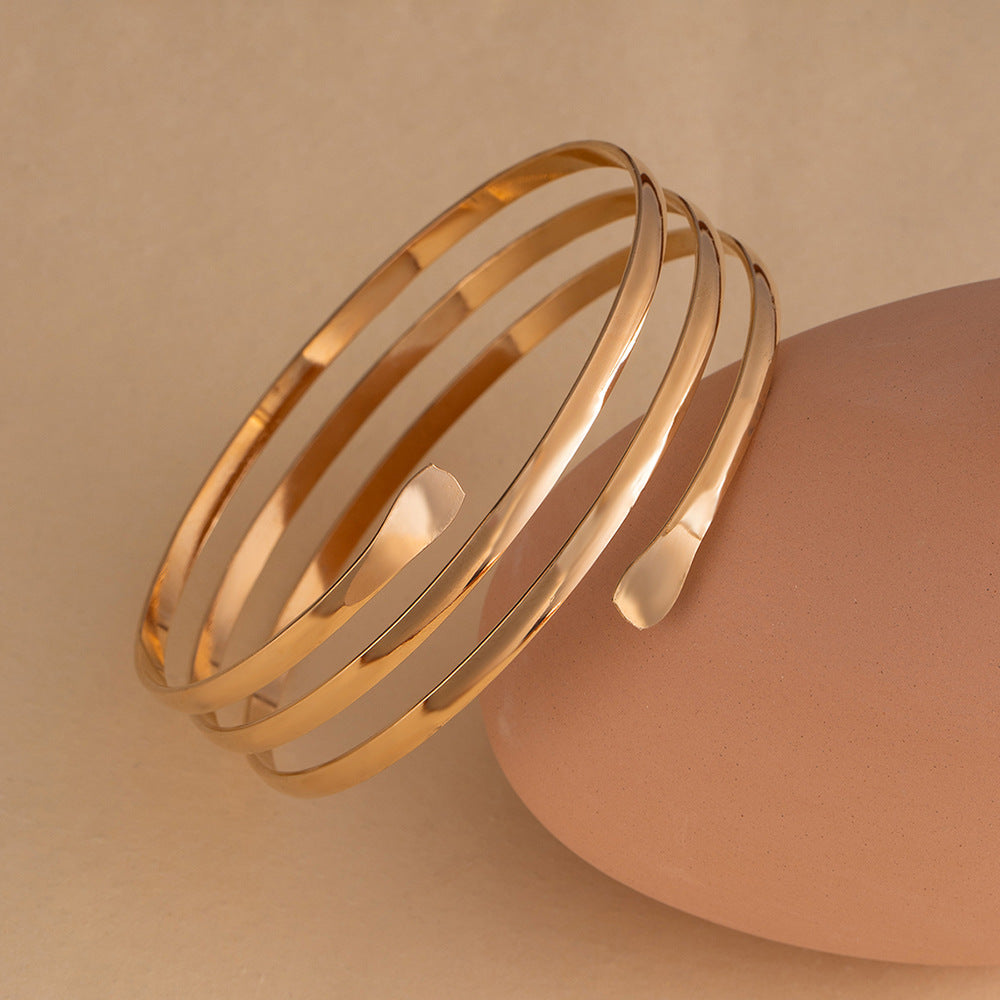 Wholesale Trendy Alloy Women' s Arm Cuff Bracelet Adjustable Geometric Design Jewelry Accessory for Everyday Wear Boutique Resale