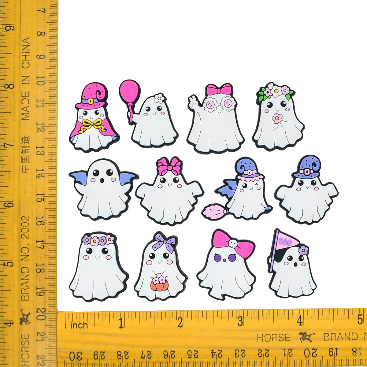 Decorazione casuale all'ingrosso della fibbia della scarpa in gomma morbida del fantasma del fumetto sveglio di 100 pezzi