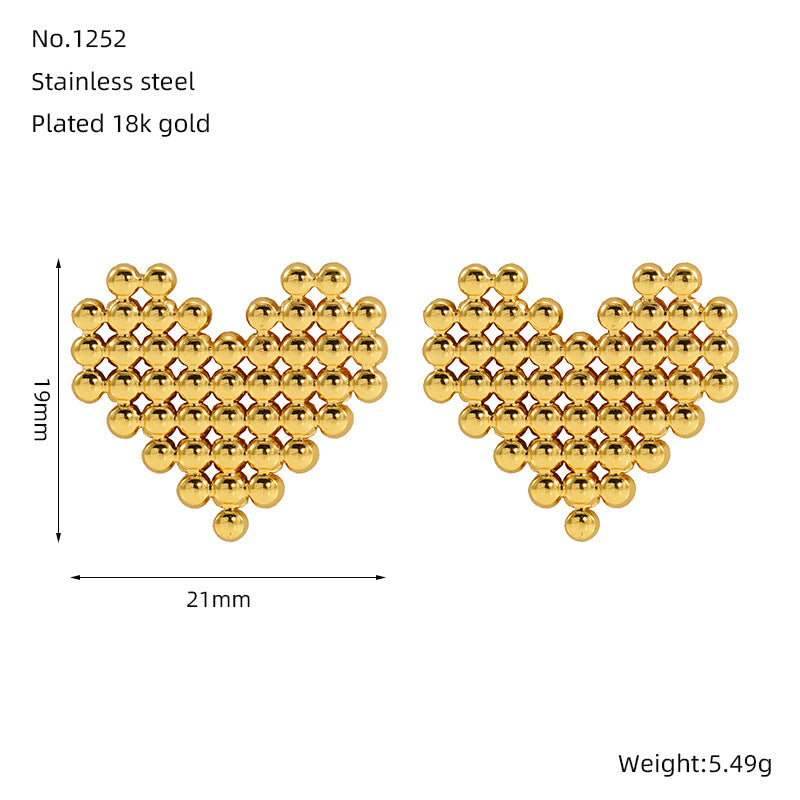 Wholesale titanium steel gold-plated love earrings