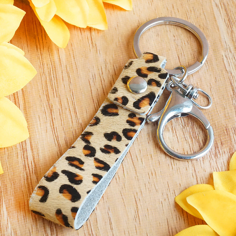 Wholesale of 2pcs/pack Leopard Zebra Cow Camo Genuine Leather Horse Hair Keychain ACC-KC-HY014