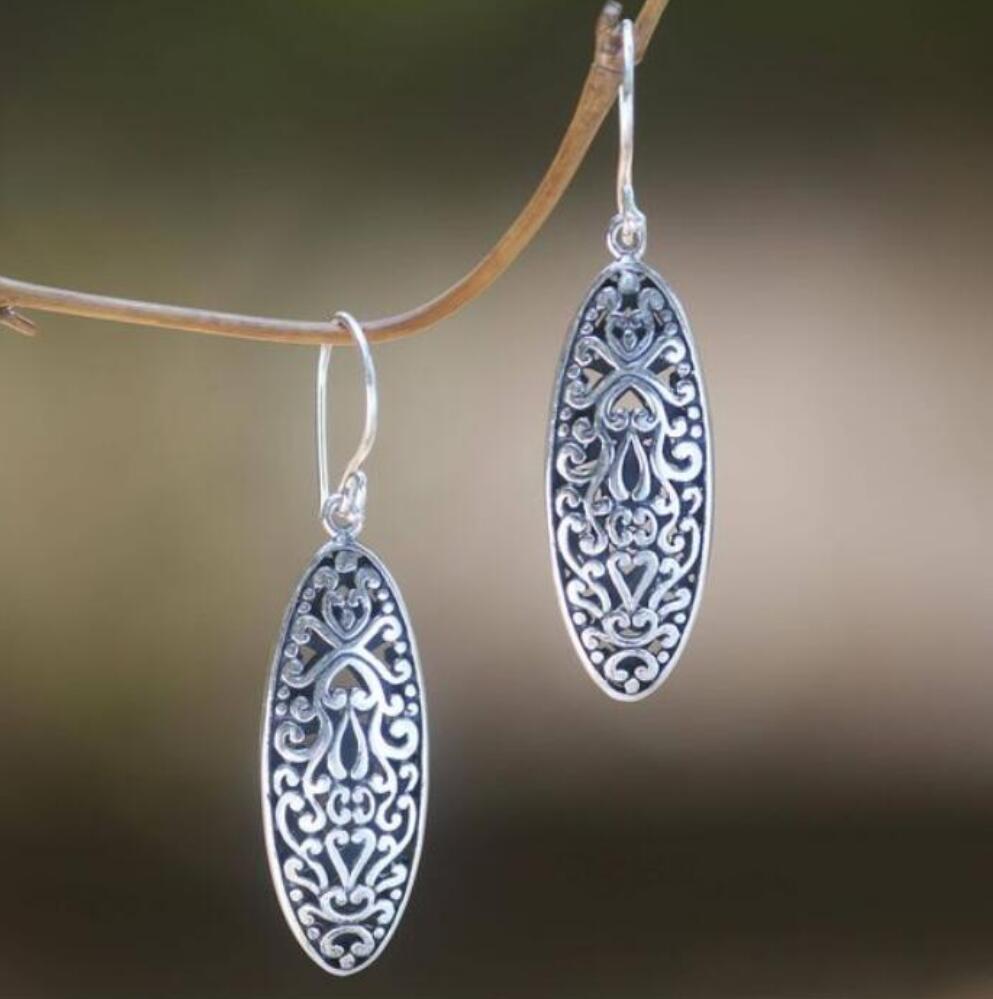 Wholesale Electroplated Alloy Bohemian Hollow Oval Retro Earrings Jewelry Accessory