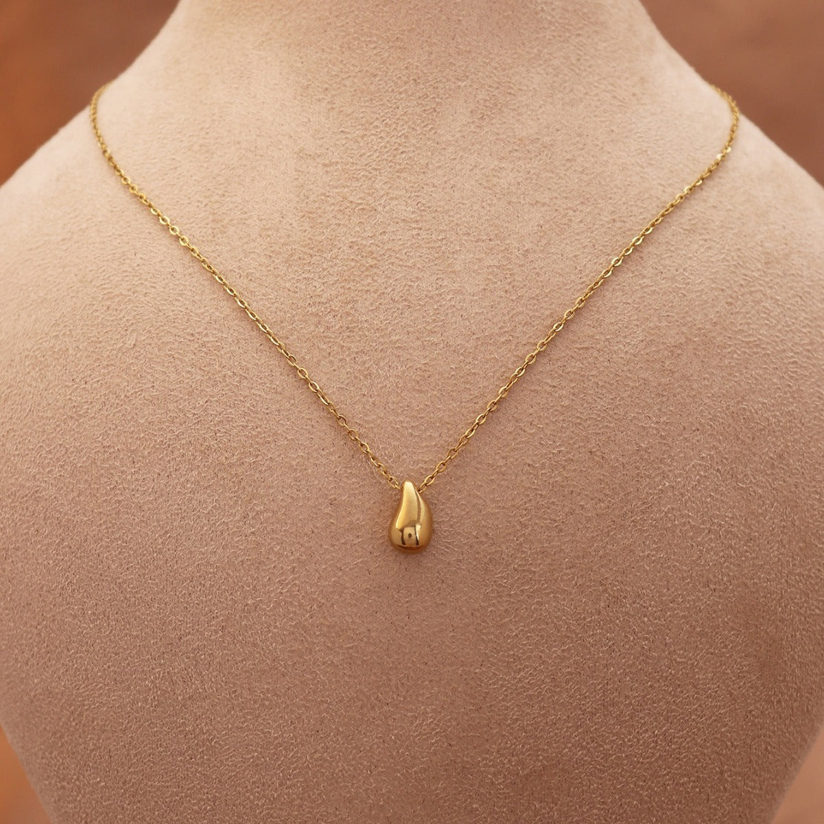 Wholesale Titanium Steel No fading 18k gold drop pendant necklace