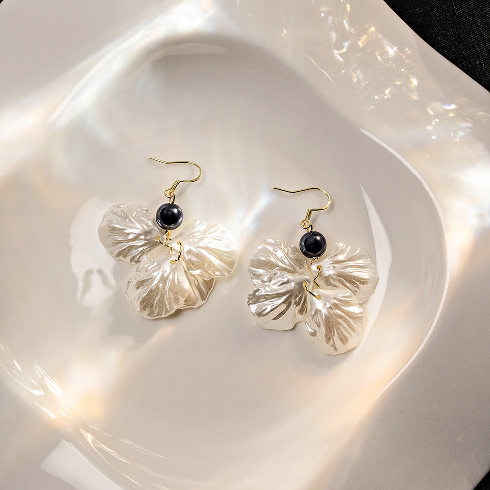 Wholesale Shell Luxury Pearl Earrings