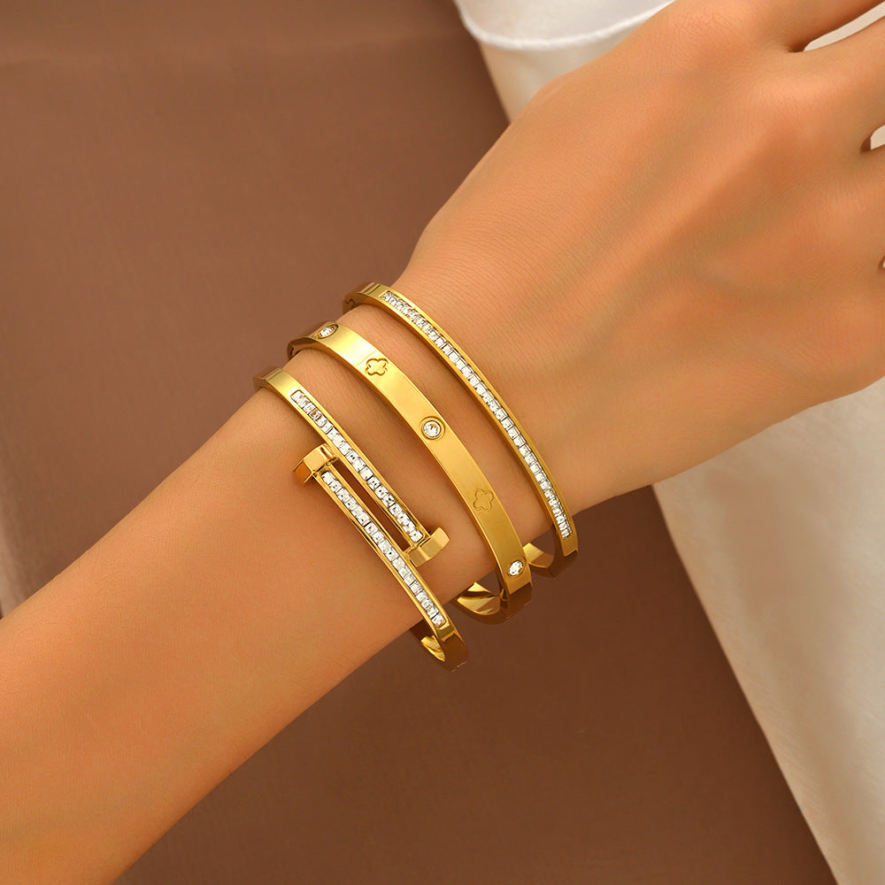 Wholesale Titanium Steel Electroplated Four-Leaf Clover Starry Sky Bracelet Gift Fashion Accessory
