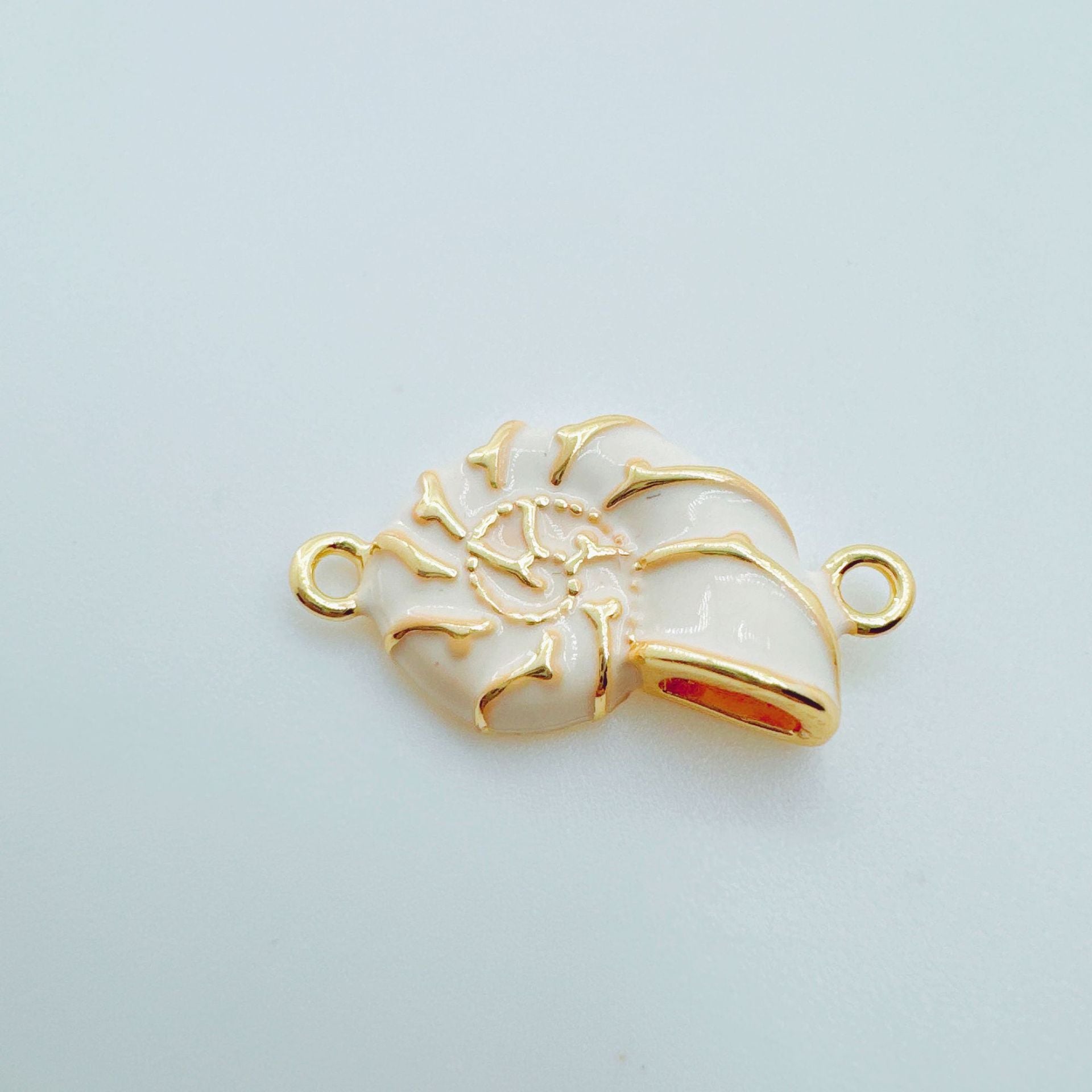 Wholesale Copper Gold-Plated Oceanic Design Bracelet and Necklace Set for Women Everyday Wear Jewelry Accessory