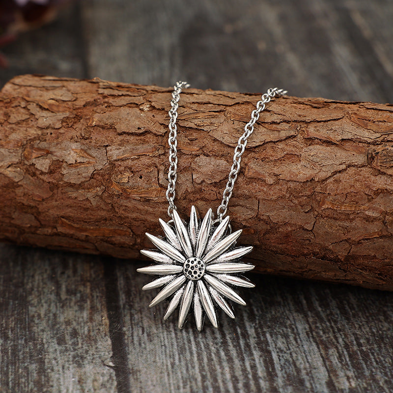 Wholesale Simple Large Flower Alloy Pendant Necklace Fashion Accessory Boutique Gift