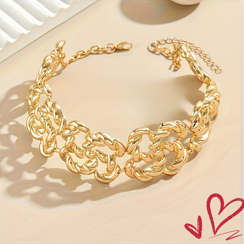 Wholesale Heavy Fashion Geometric Spiral Hollow Flower Necklace