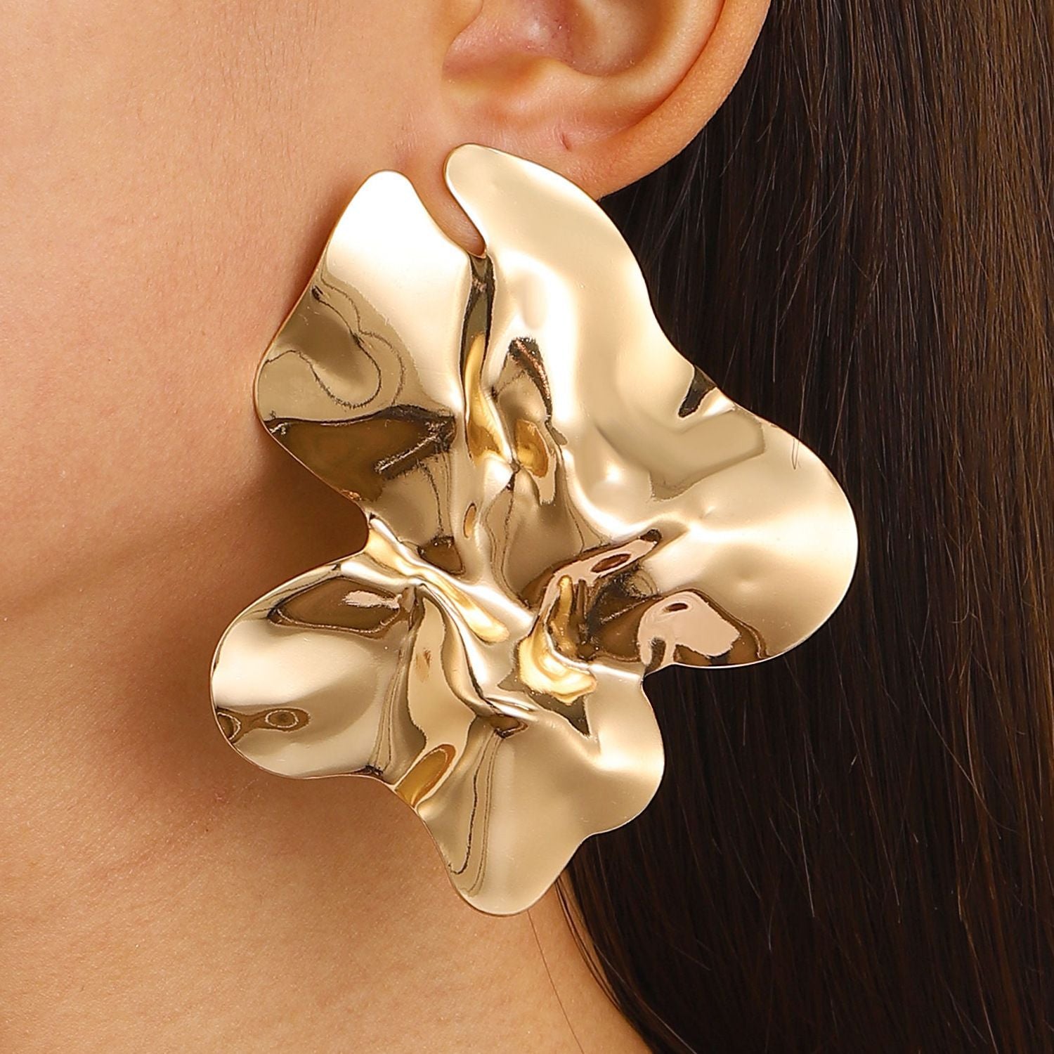 Wholesale Electroplated Metal Earrings Geometric Oval Pattern Fashion Accessory