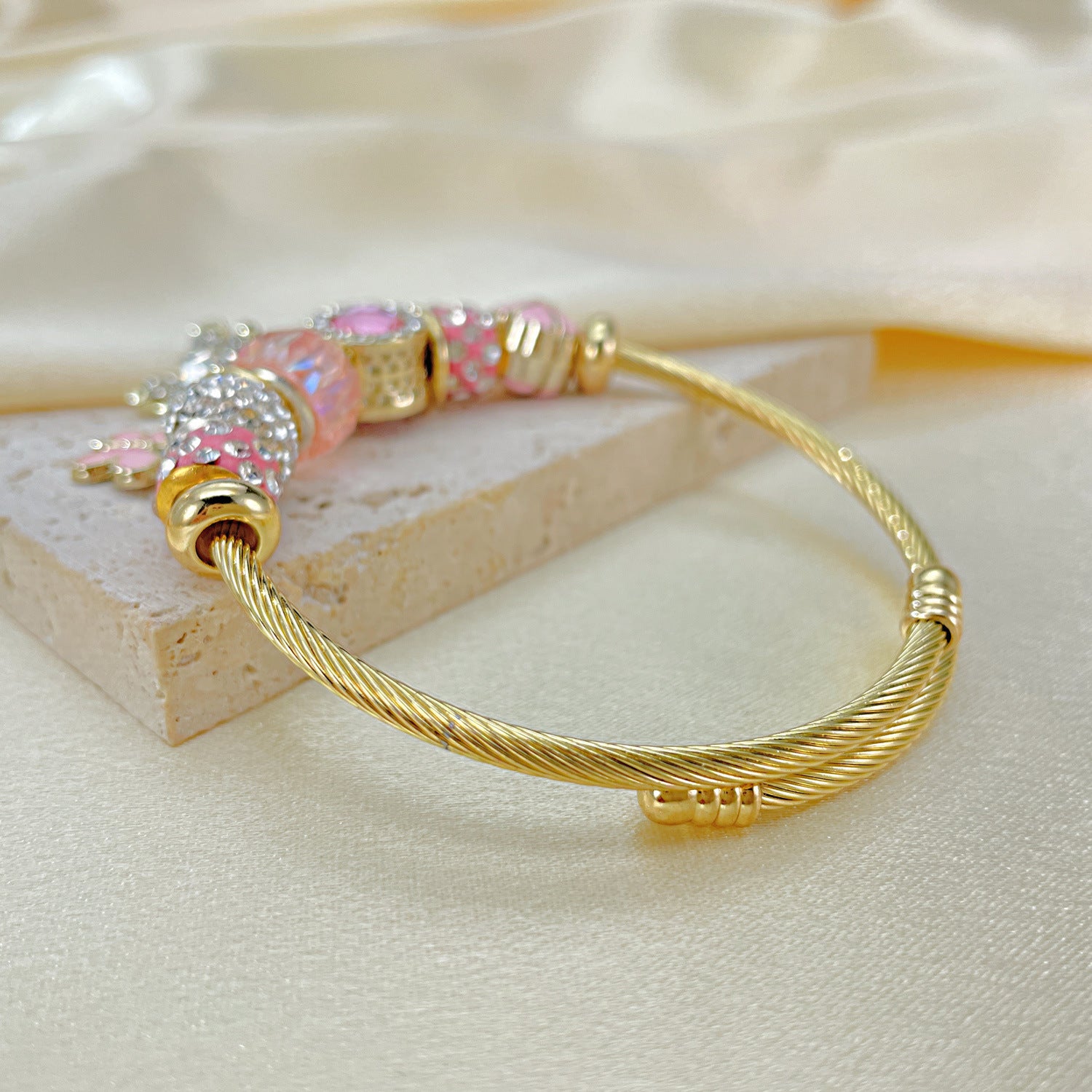 Wholesale  Light Luxury Diamond Love Bear Personalized Stainless Steel Open Wire  Bracelet