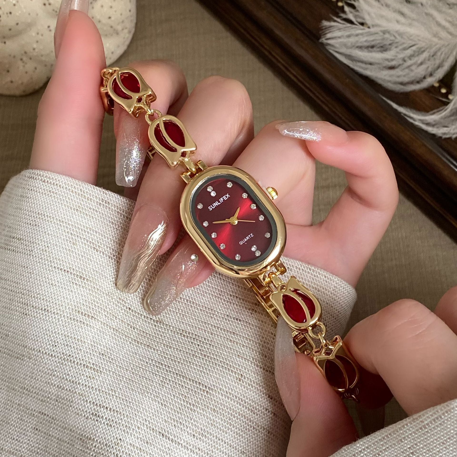 Wholesale Rhinestone Encrusted Oval Tulip Women S Quartz Watch Stylish Everyday Gift