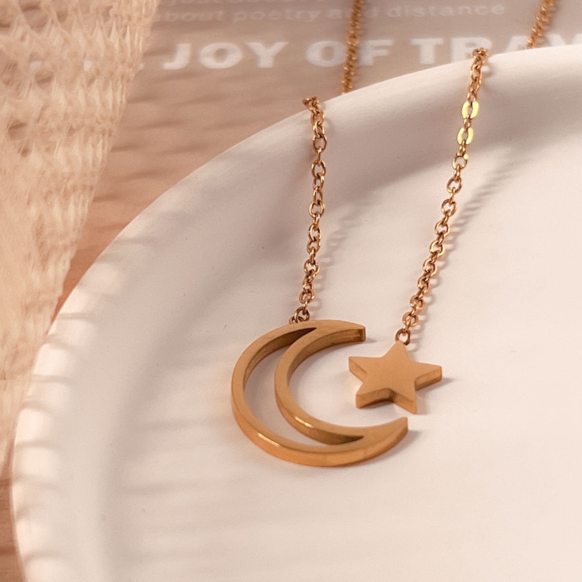 Wholesale Stainless Steel Necklace Electroplated 18K Gold Drop Necklaces ACC-NE-YuHui004