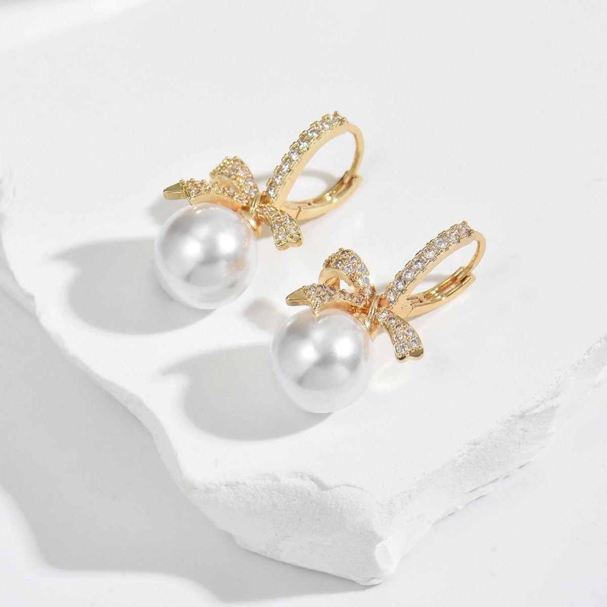 Wholesale Bow Pearl Earrings with Diamond Light Luxury Ear Stud