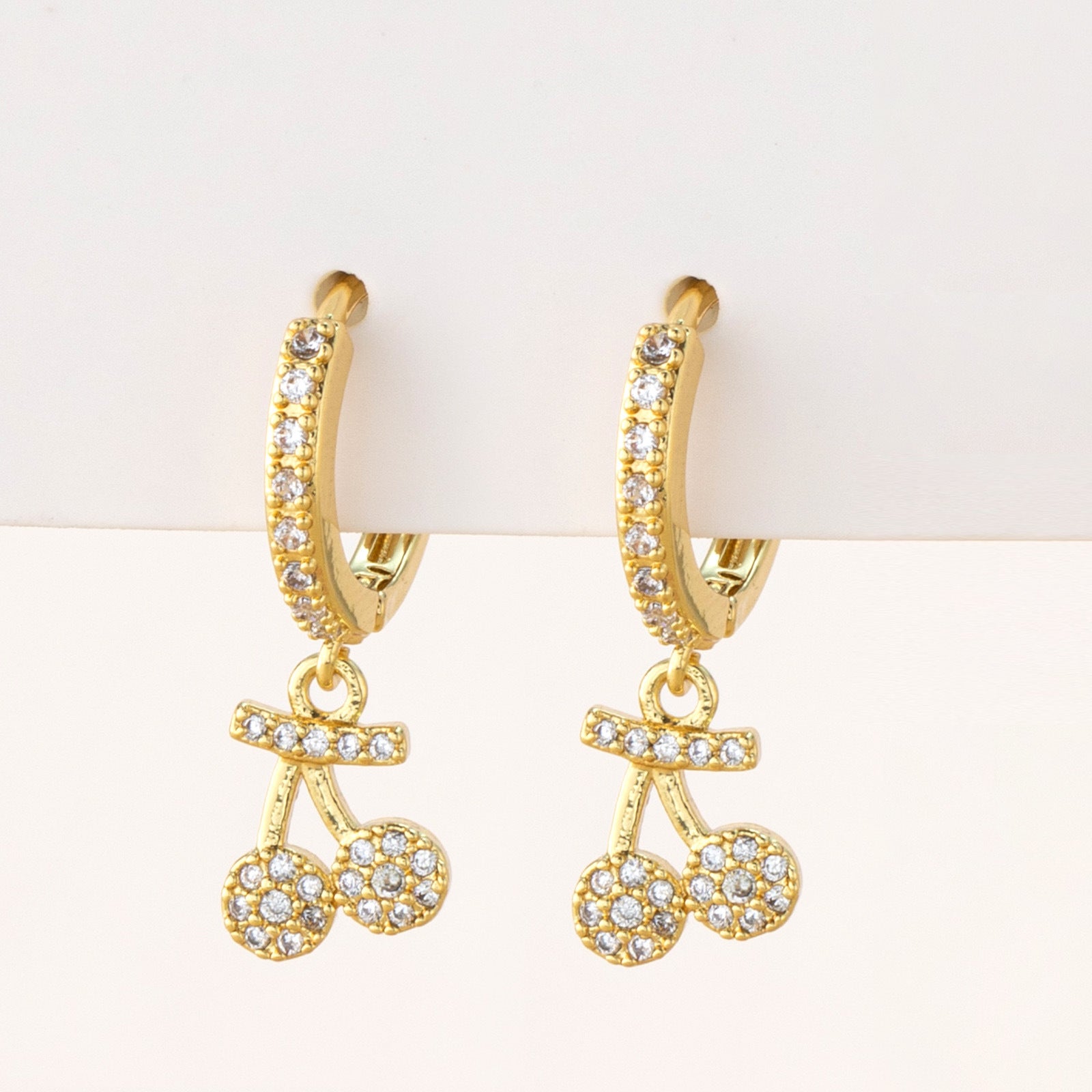 Wholesale Copper Electroplated Zircon Cross Bow Ear Cuff Stylish Women S Fashion Accessory For Boutique Resale