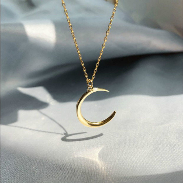 Wholesale Alloy Moon Clavicle Necklace