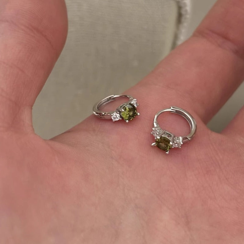 Wholesale Retro Olive Green Zircon Earrings Copper Electroplating Fashion Accessory